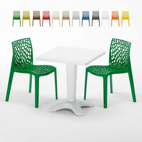 Valkoinen neliöpöytä 70x70cm ja kaksi värikästä tuolia Gruvyer Patio