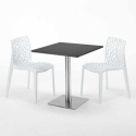 Musta neliöpöytä 70x70 cm ja 2 värikästä tuolia Gruvyer Rum Raisin 