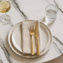 Pyöreä Goblet ruokapöytä Monika+, 120 cm, marmorikuviointi, kulta Ominaisuudet
