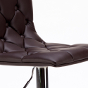 Baarijakkara keittiöön, tikattu keinonahkainen Chesterfield, design Honolulu 