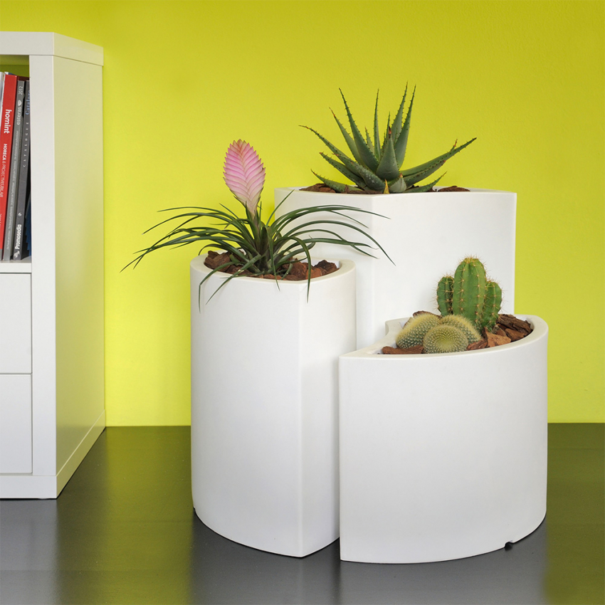 Valkoinen istutussarja 3 ruukkua kasveille design kotipuutarha Tris Petalo Tarjous