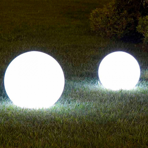 Ø 40cm: n LED -pallolamppu ulkotarha -baariravintolaan Sirio